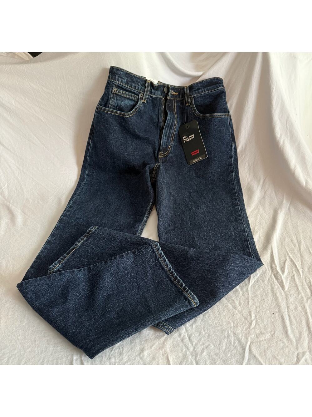NWT New Levi's 70s high slim straight jean size 29x31